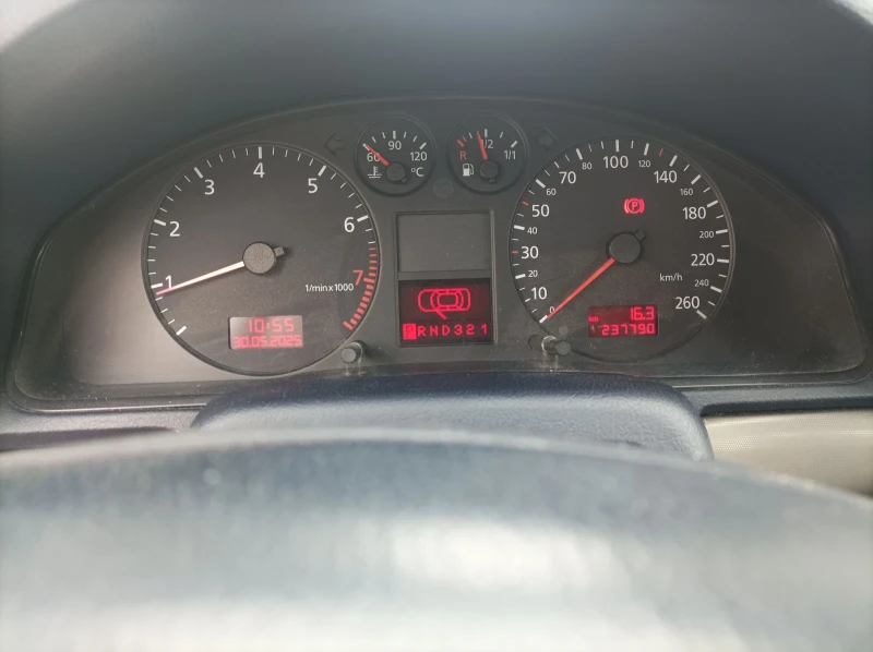 Audi A4 Фейслифт авант 1.8 125кс, снимка 13 - Автомобили и джипове - 51671835