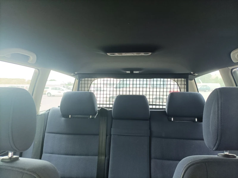 Audi A4 Фейслифт авант 1.8 125кс, снимка 11 - Автомобили и джипове - 51671835