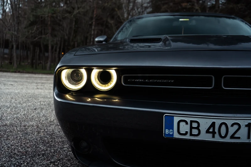 Dodge Challenger SXT 3.6 AUTO, снимка 3 - Автомобили и джипове - 52728786