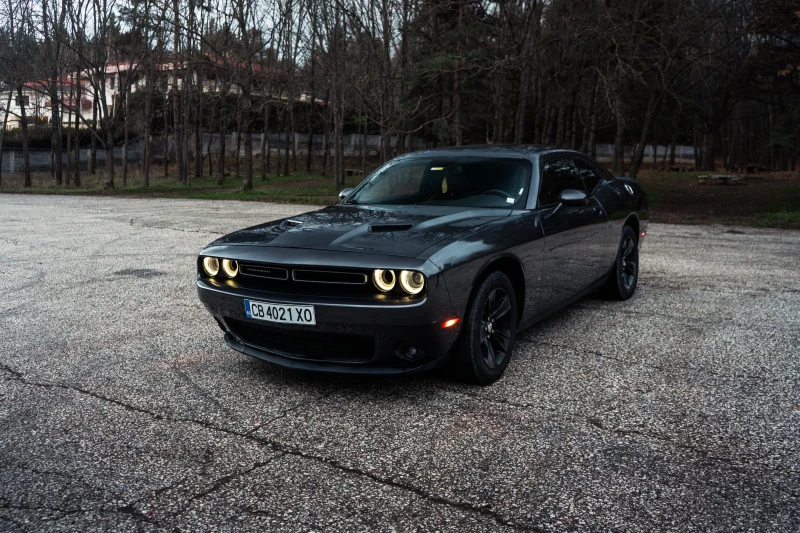 Dodge Challenger SXT 3.6 AUTO, снимка 2 - Автомобили и джипове - 52728786