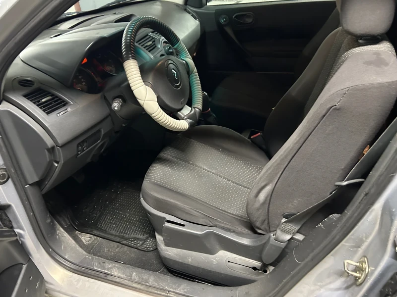 Renault Megane, снимка 7 - Автомобили и джипове - 52962031