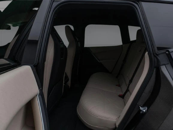 BMW iX xDrive40 = Sport Package = Гаранция, снимка 14 - Автомобили и джипове - 53354184