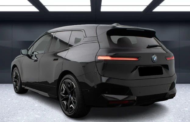 BMW iX xDrive40 = Sport Package = Гаранция, снимка 3 - Автомобили и джипове - 53354184