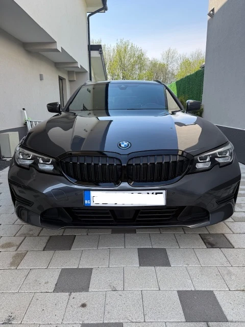 BMW 330 Plug-In Hybrid