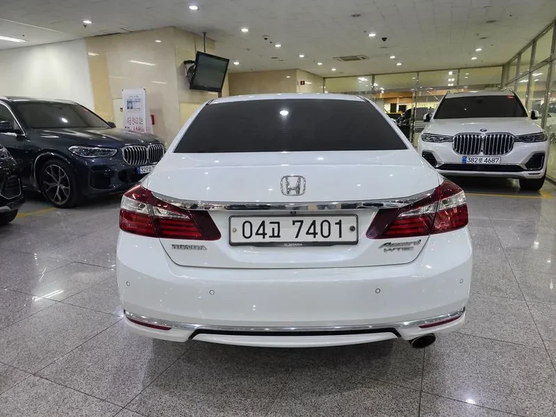 Honda Accord, снимка 11 - Автомобили и джипове - 54471458