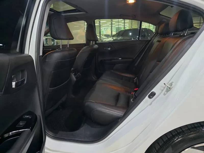 Honda Accord, снимка 9 - Автомобили и джипове - 54471458
