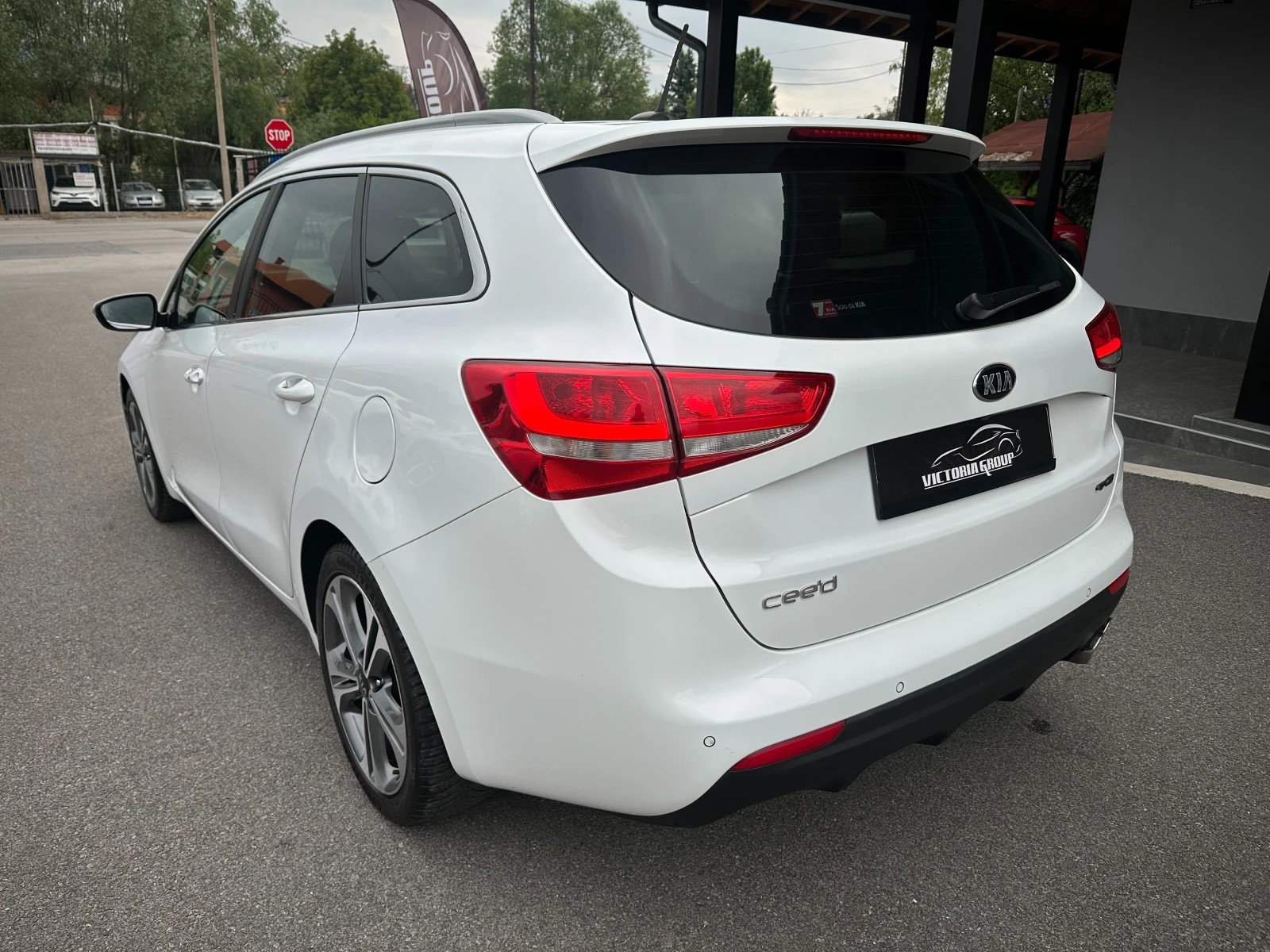 Kia Ceed 1.6 CRDI НОВ ВНОС  - изображение 4