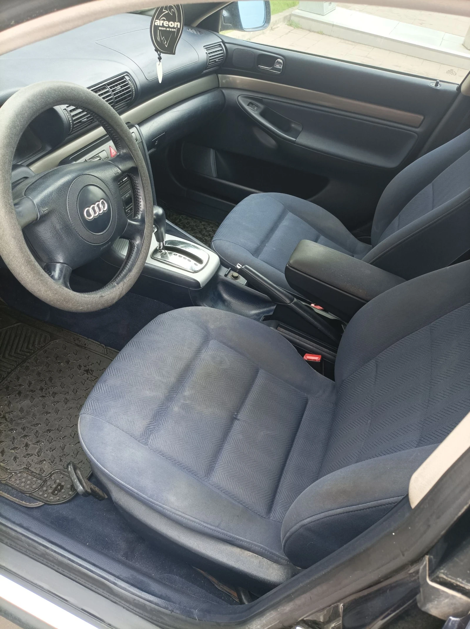 Audi A4 Фейслифт авант 1.8 125кс - изображение 8