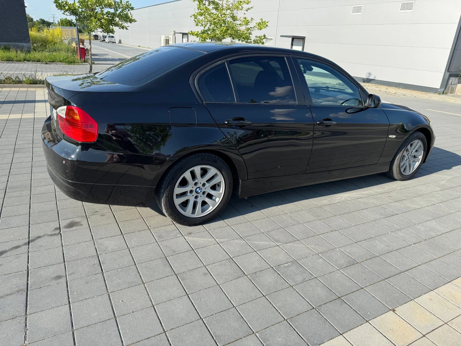 BMW 320  - изображение 5