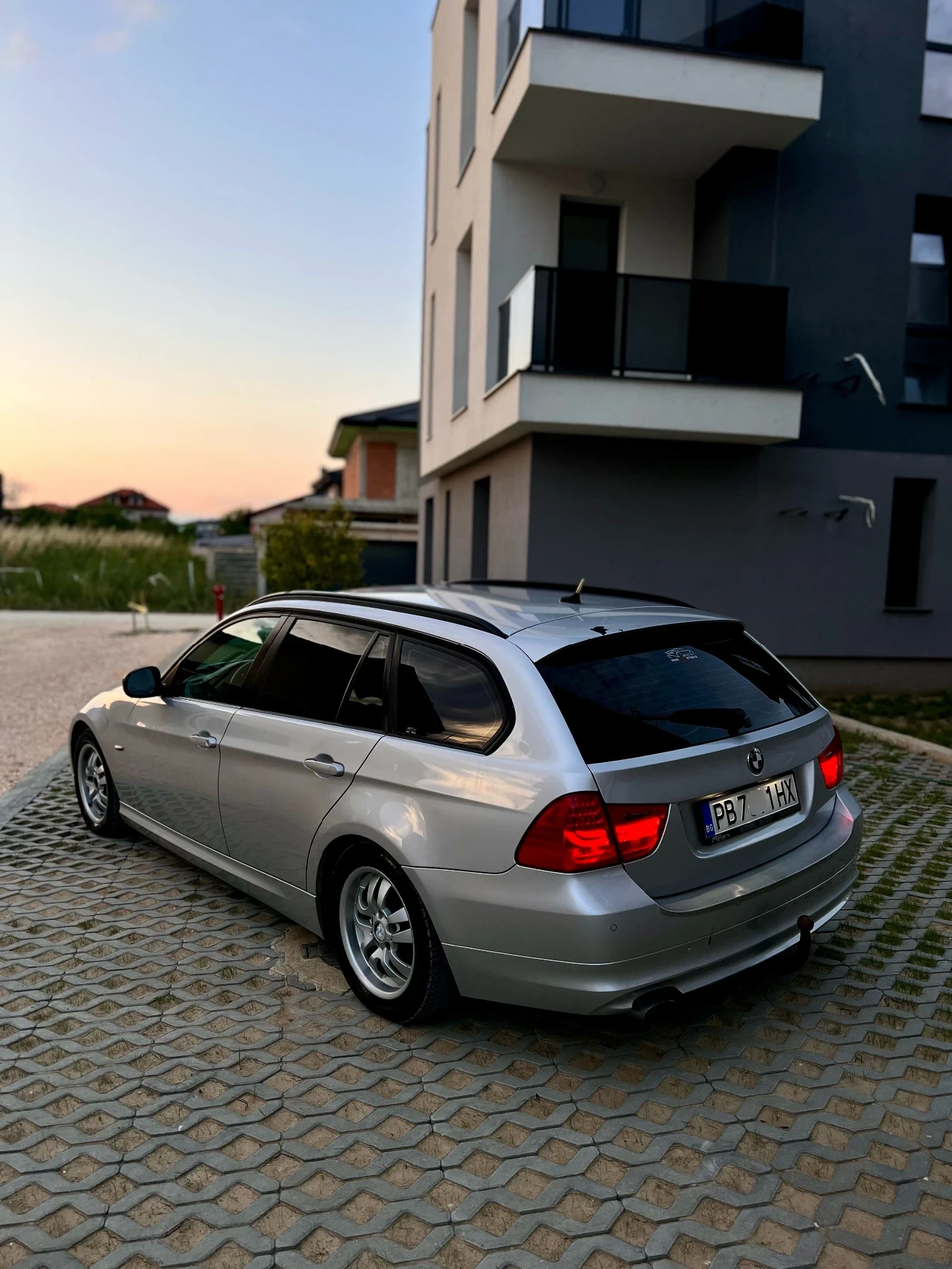 BMW 320 Бартер, Евро 5А, Navi, теглич, led, подгрев - изображение 6