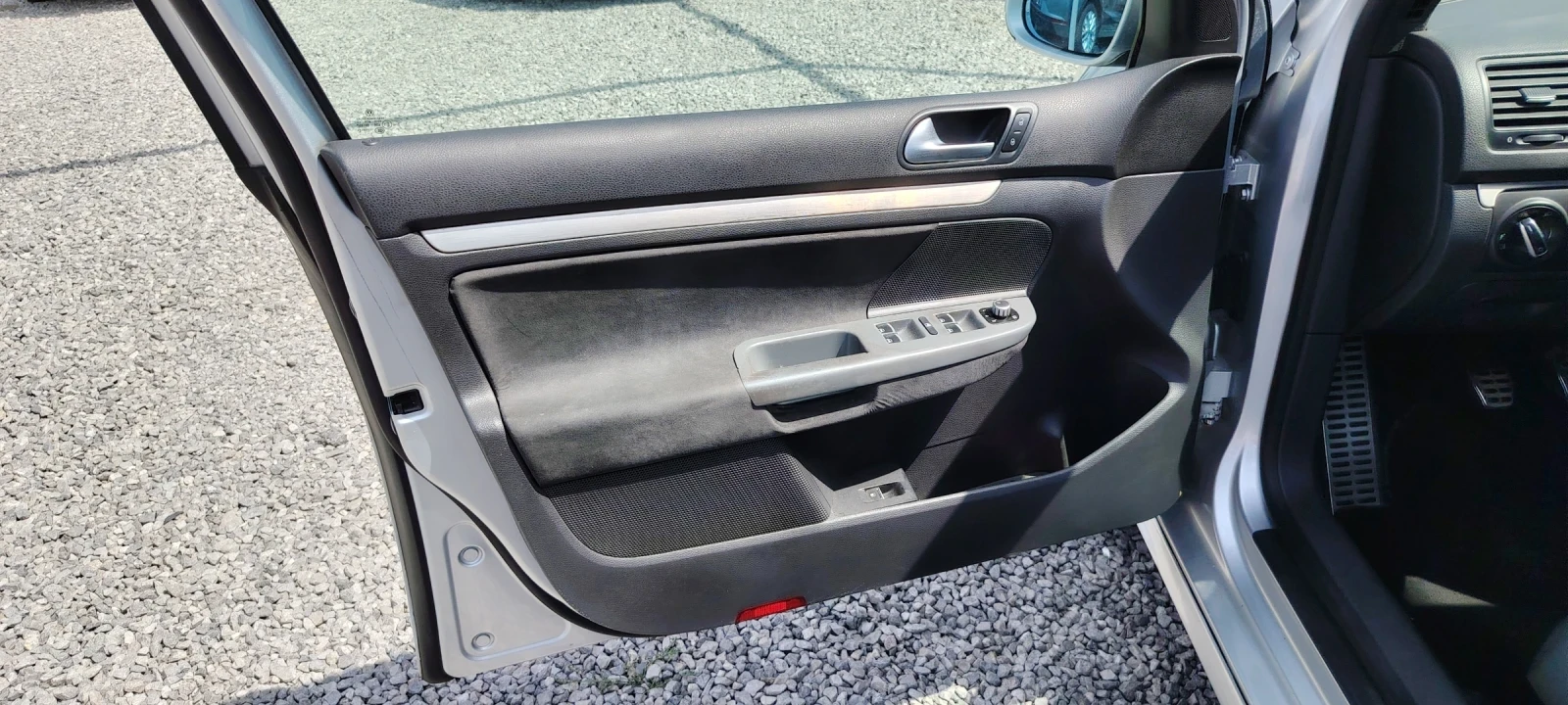 VW Golf 1, 9tdi-105к.с.GTD - изображение 9