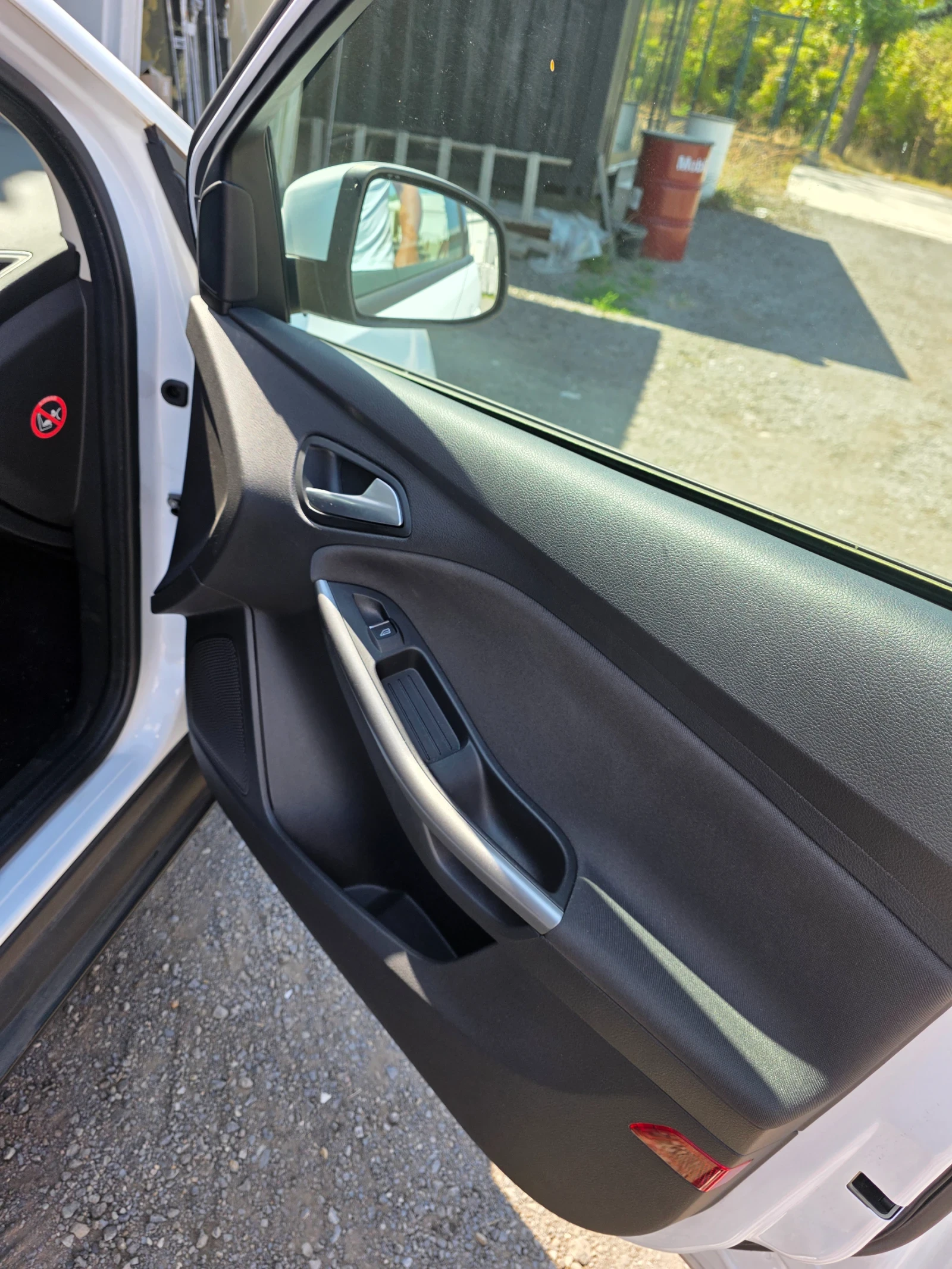 Ford Focus 1.0 SCTI - изображение 10