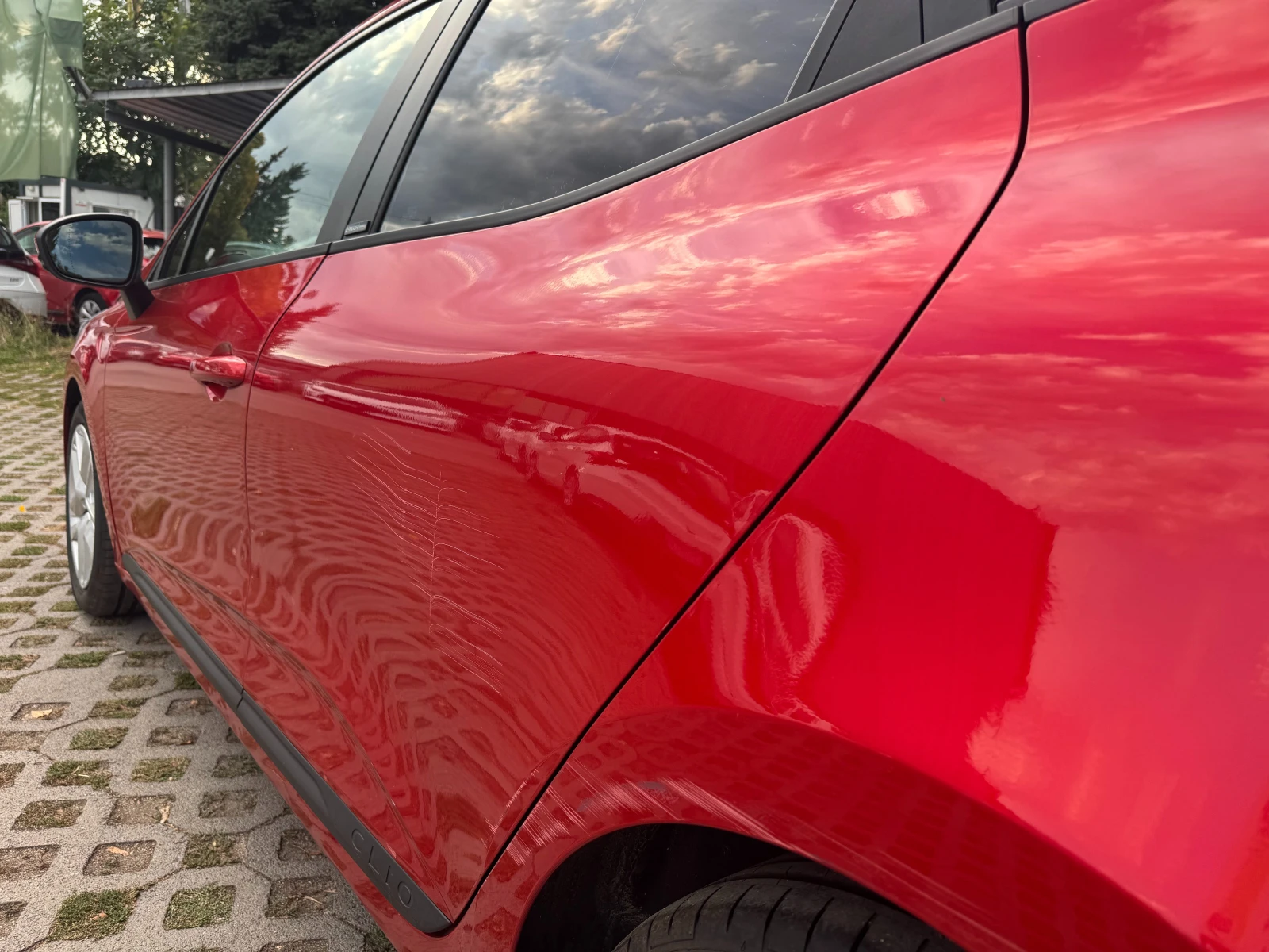 Renault Clio 1.6 e-TECH Hybrid  - изображение 8