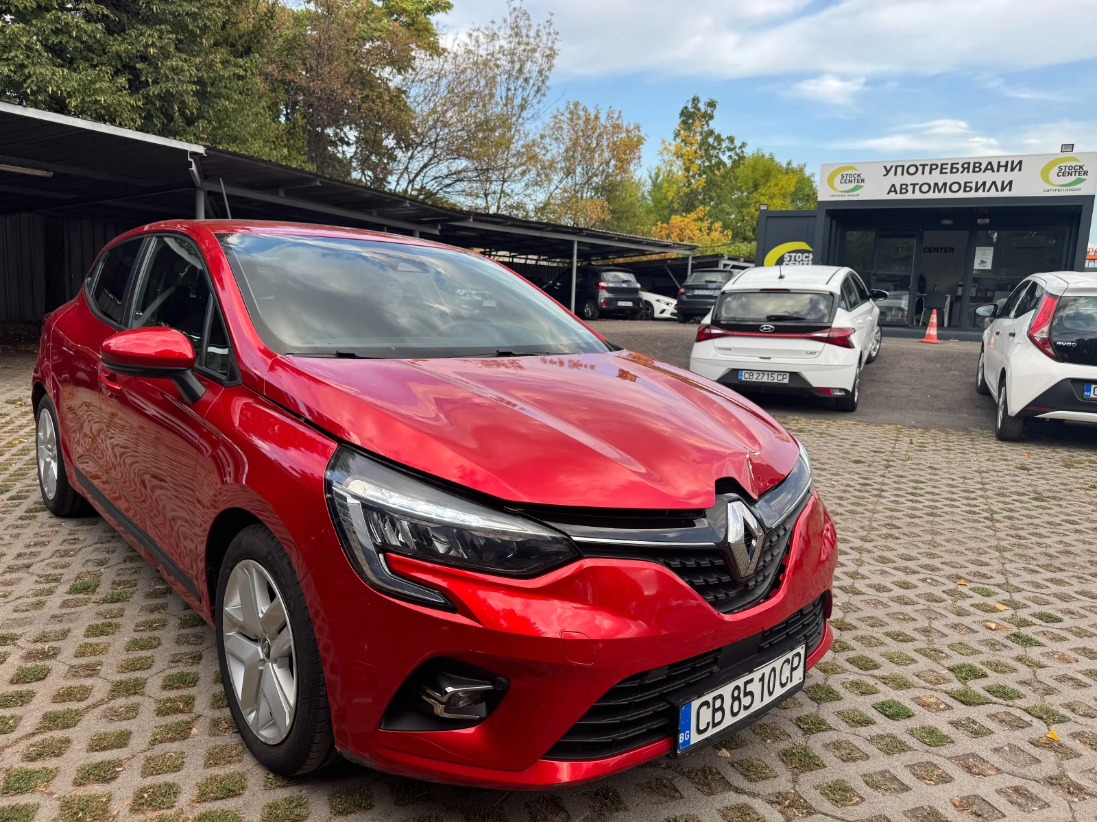 Renault Clio 1.6 e-TECH Hybrid  - изображение 3