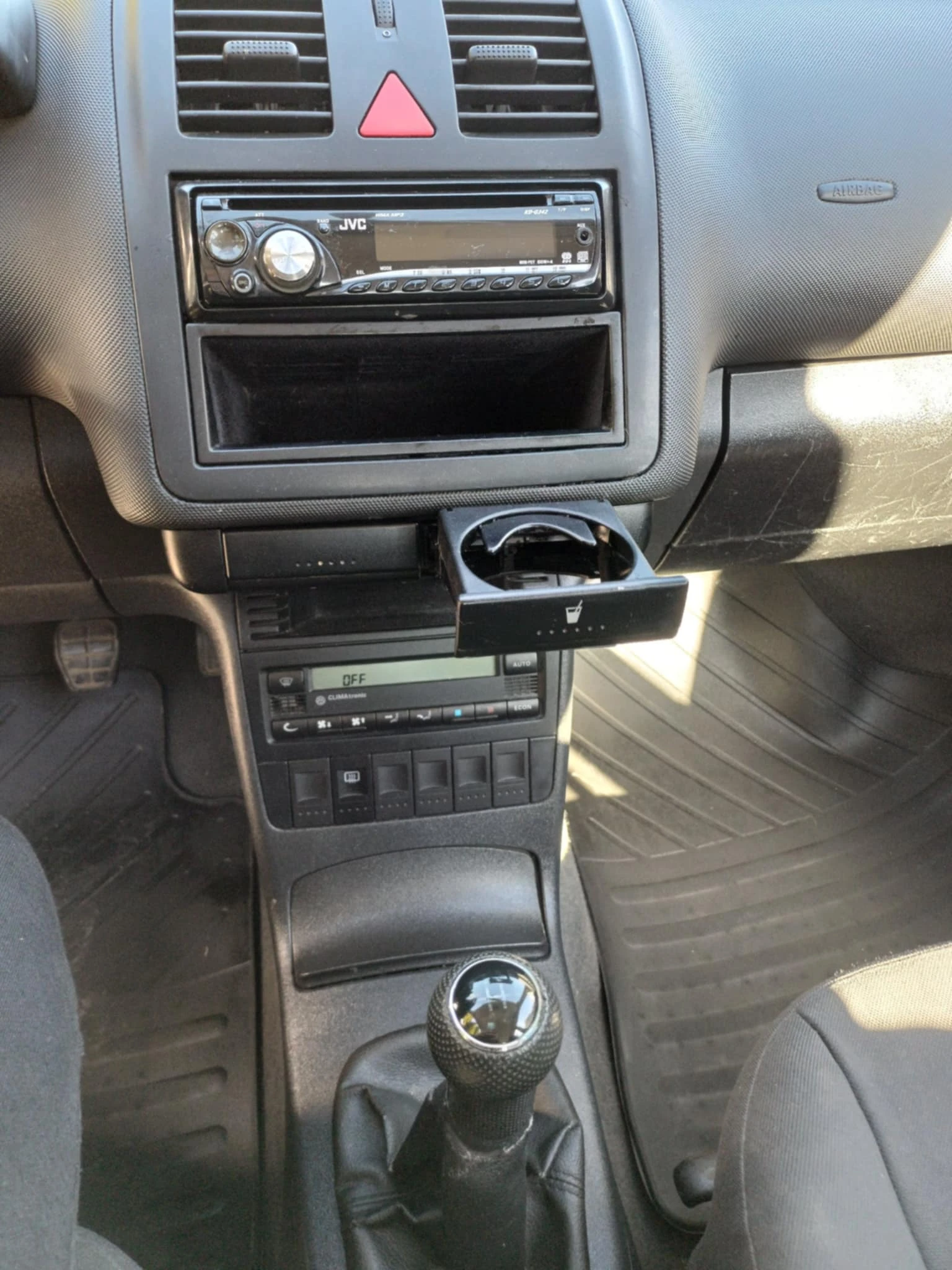 VW Polo  - изображение 6