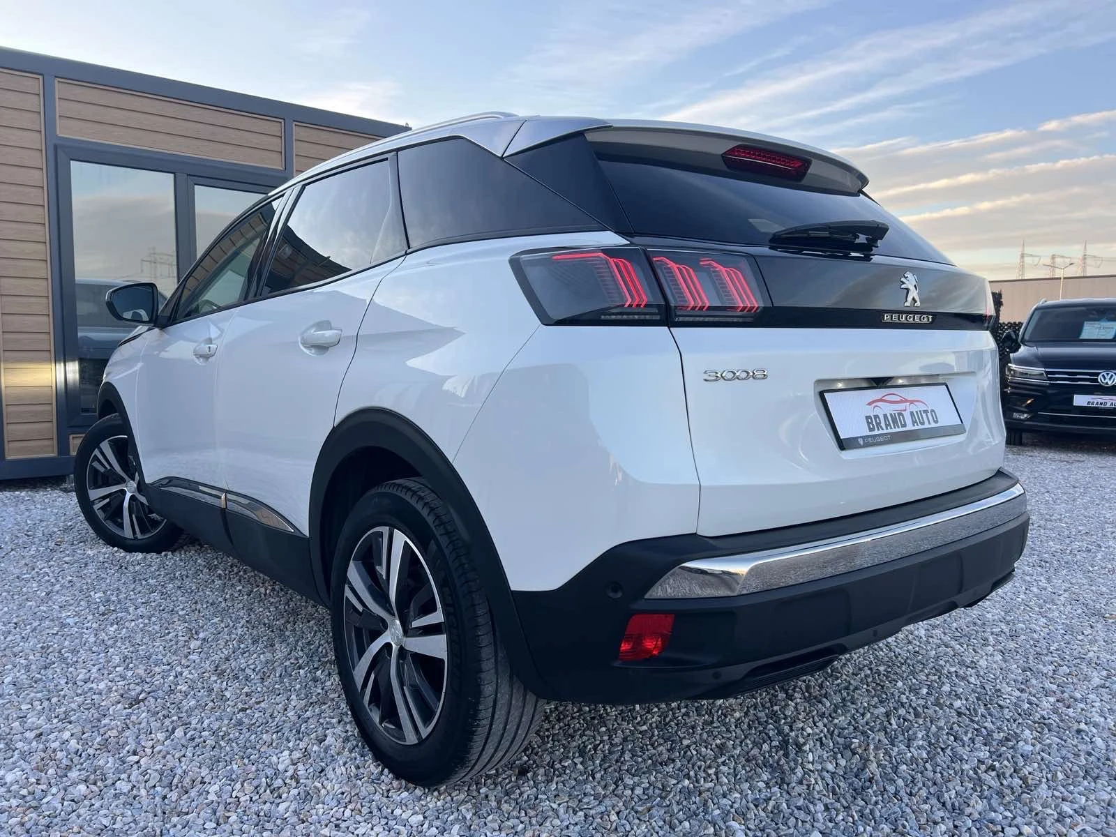 Peugeot 3008  1.5 BlueHDI 130ch S&S * ALLURE PACK * EAT8 - изображение 7