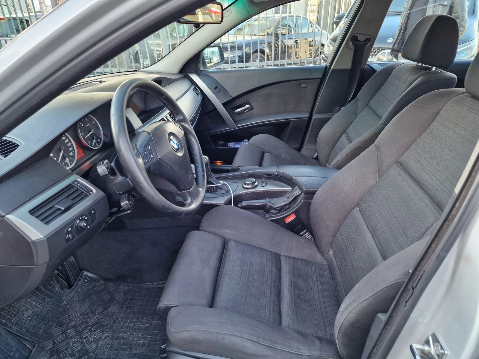 BMW 525 d, снимка 8 - Автомобили и джипове - 53784016