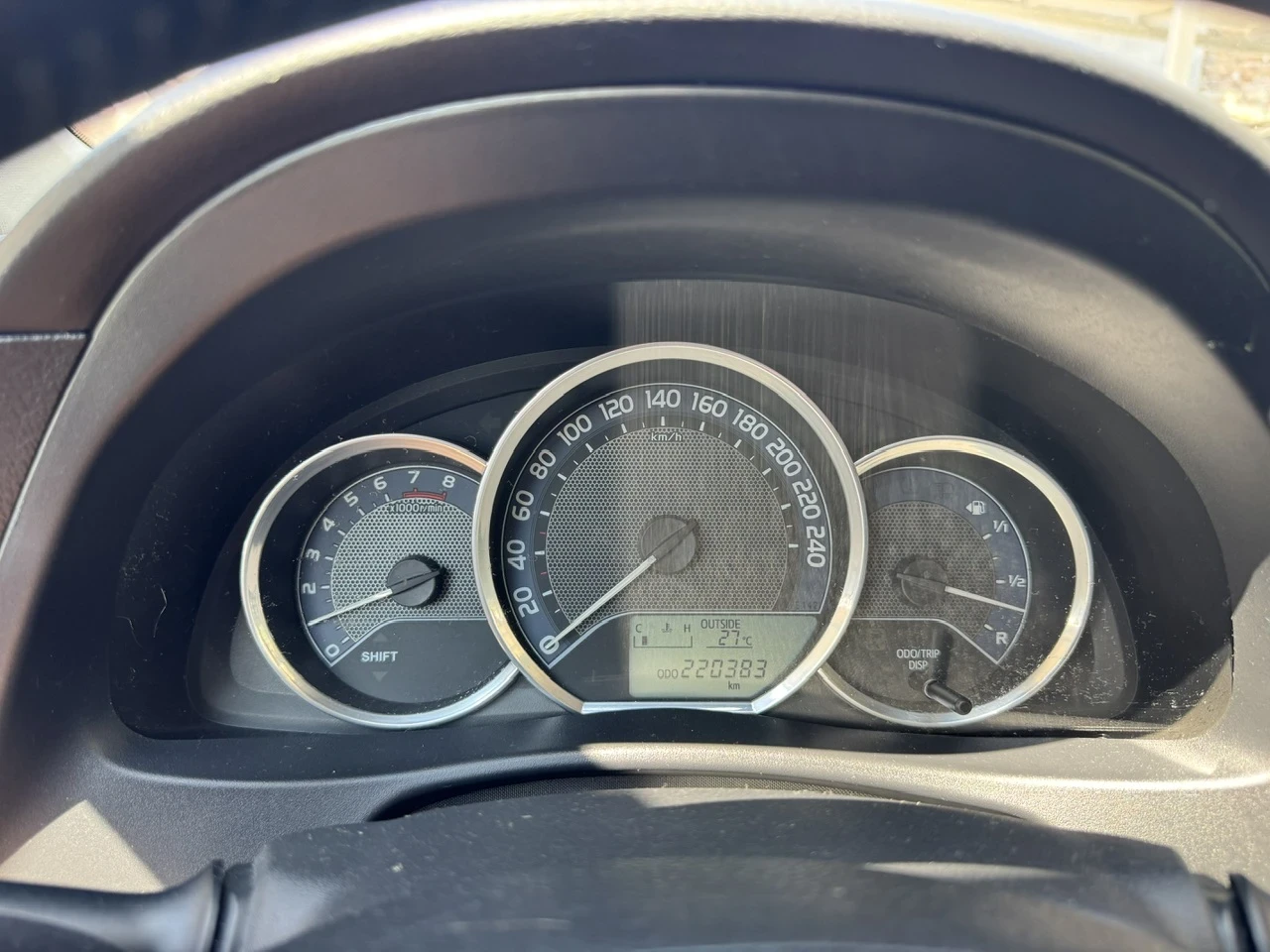 Toyota Auris 1.6i , снимка 13 - Автомобили и джипове - 55256810