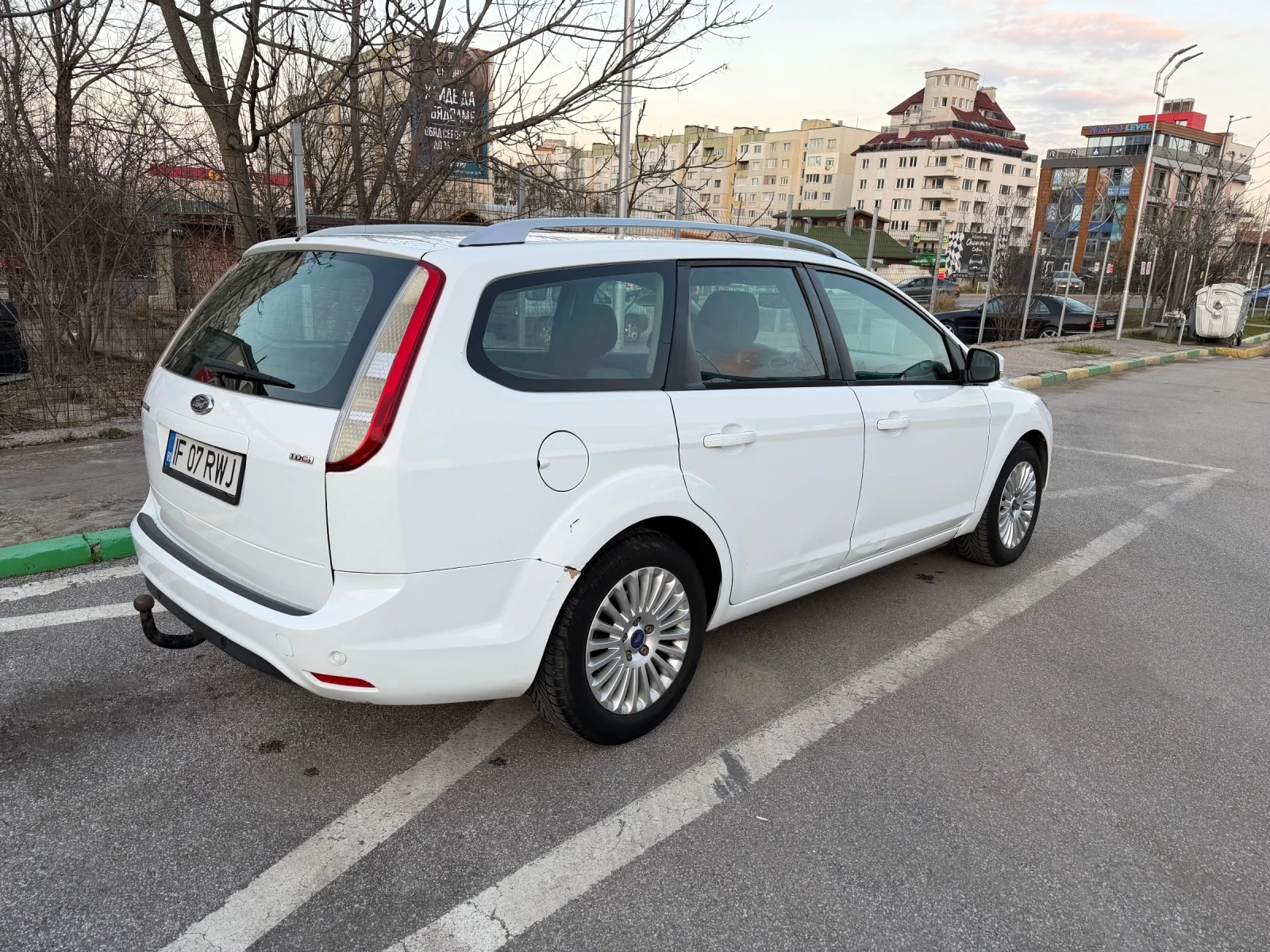 Ford Focus 1.6CDTI* БАРТЕР, снимка 4 - Автомобили и джипове - 53907006