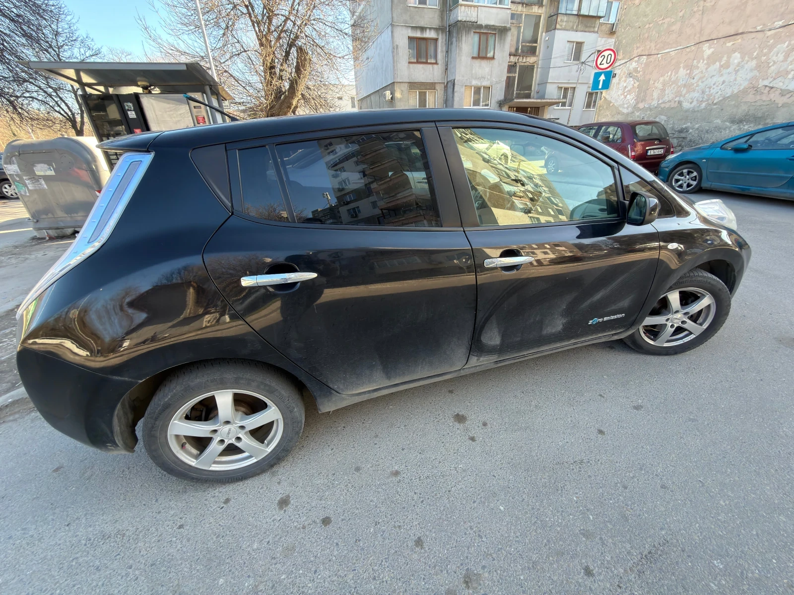 Nissan Leaf , снимка 6 - Автомобили и джипове - 53960872