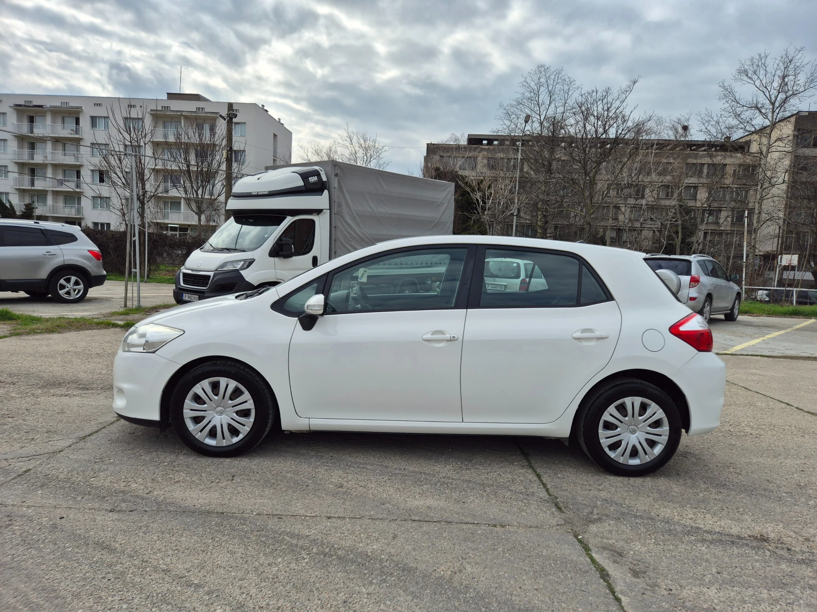 Toyota Auris 1.4D4D-Италия-Фейслифт , снимка 2 - Автомобили и джипове - 54057214