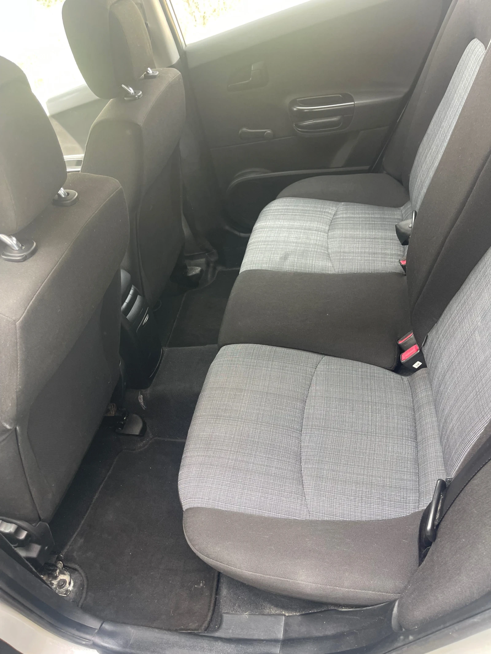 Kia Ceed SW, снимка 11 - Автомобили и джипове - 54057545