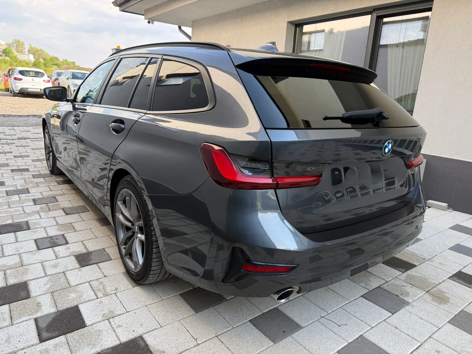 BMW 330 Plug-In Hybrid | Mobile.bg � ����������� 13