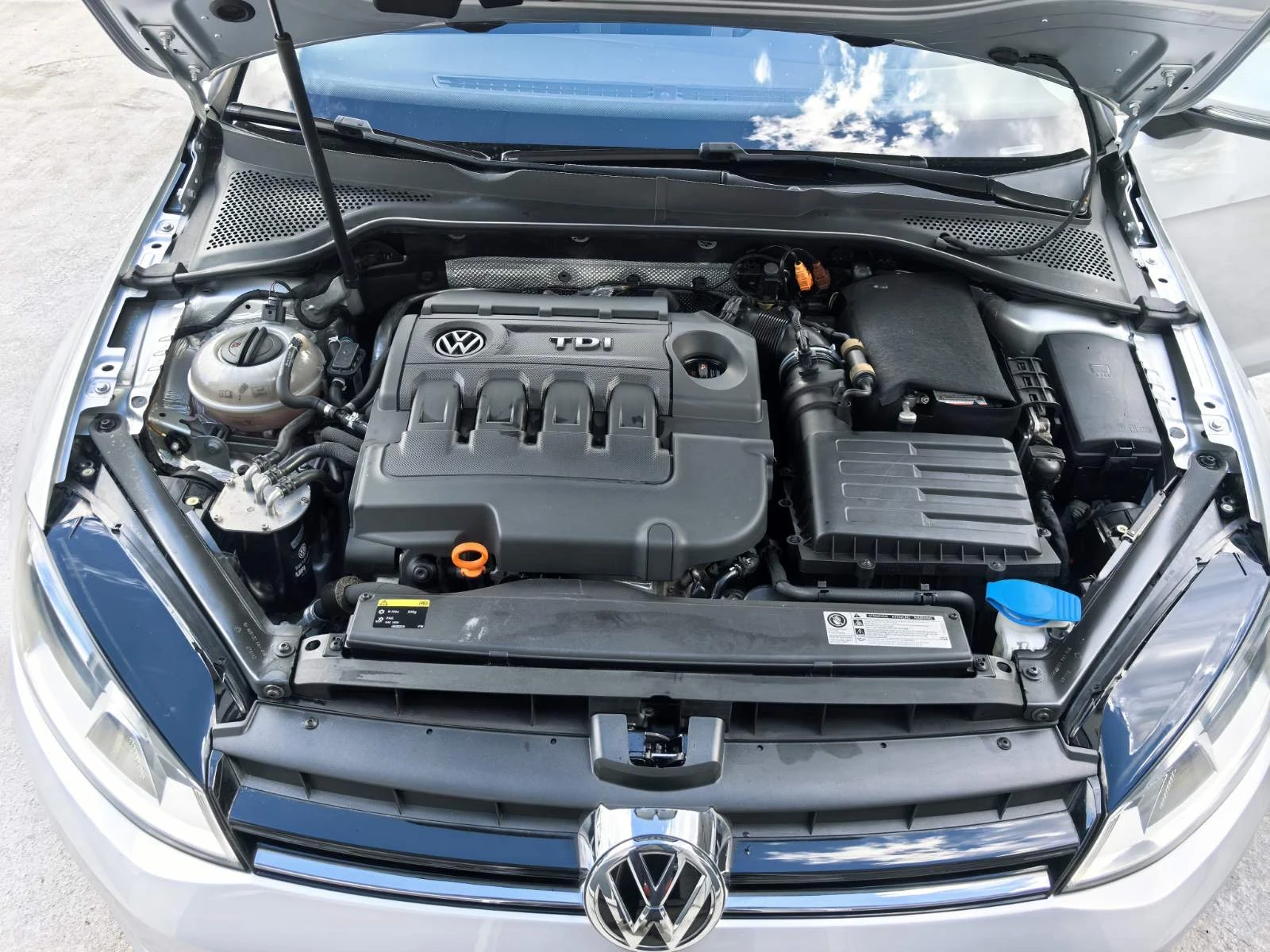 VW Golf 2.0tdi HIGHLINE, снимка 16 - Автомобили и джипове - 54567560