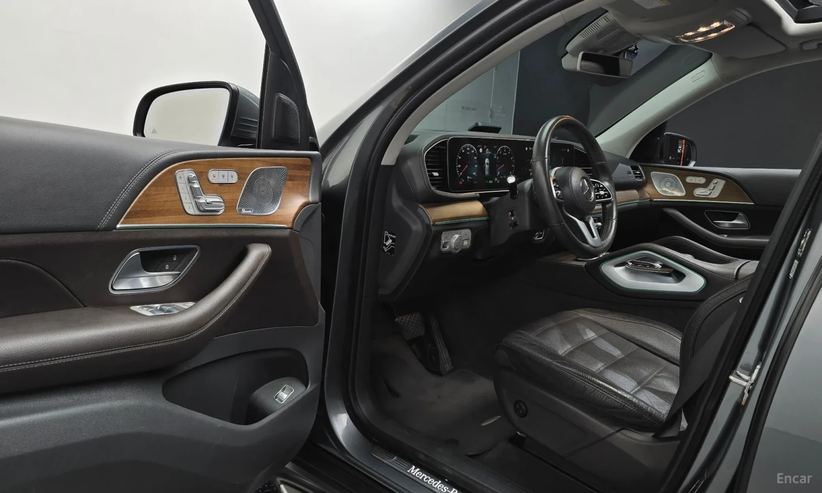 Mercedes-Benz GLE 450 Mercedes-Benz GLE GLE450 4MATIC * РЕАЛНИ КИЛОМЕТРИ, снимка 10 - Автомобили и джипове - 55176891