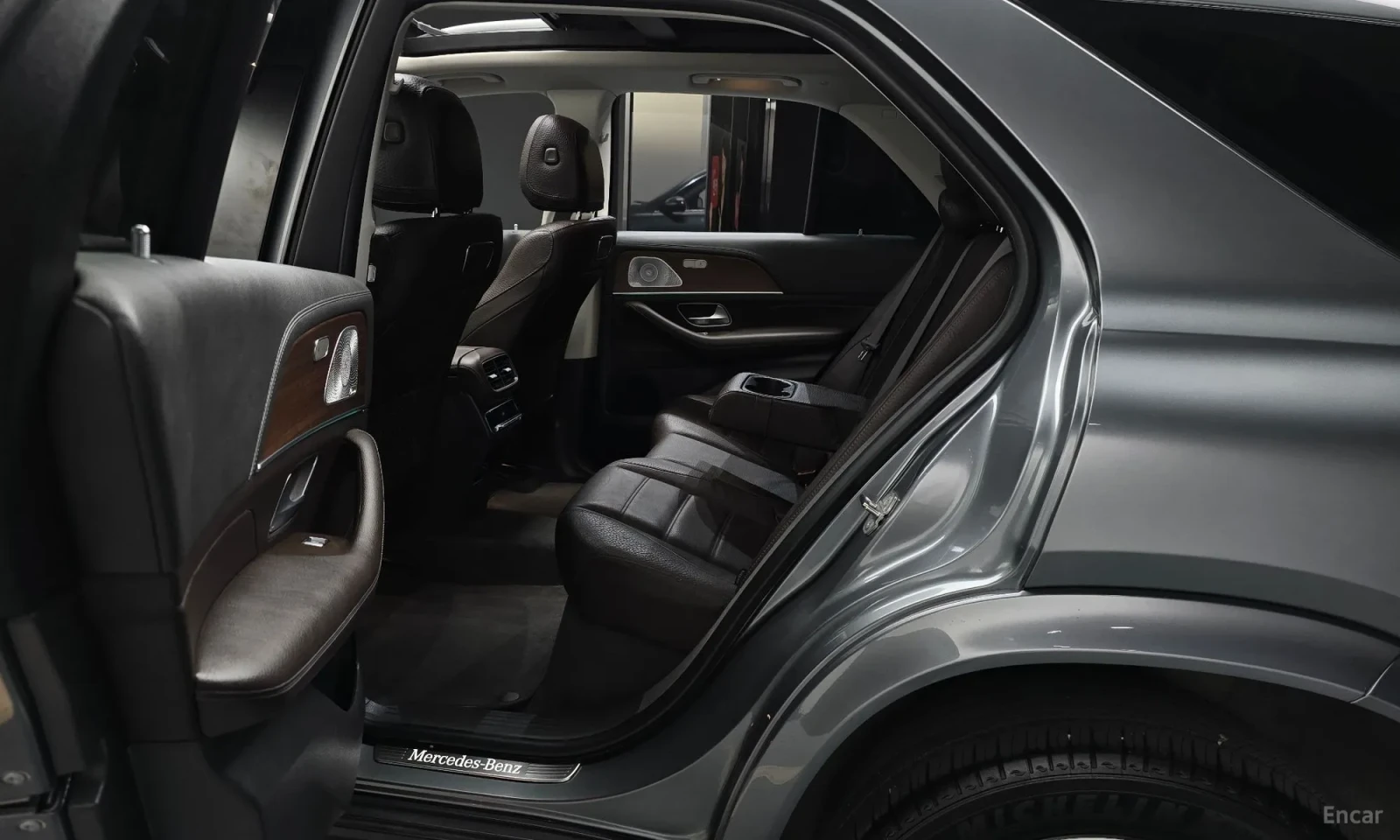 Mercedes-Benz GLE 450 Mercedes-Benz GLE GLE450 4MATIC * РЕАЛНИ КИЛОМЕТРИ, снимка 12 - Автомобили и джипове - 55176891