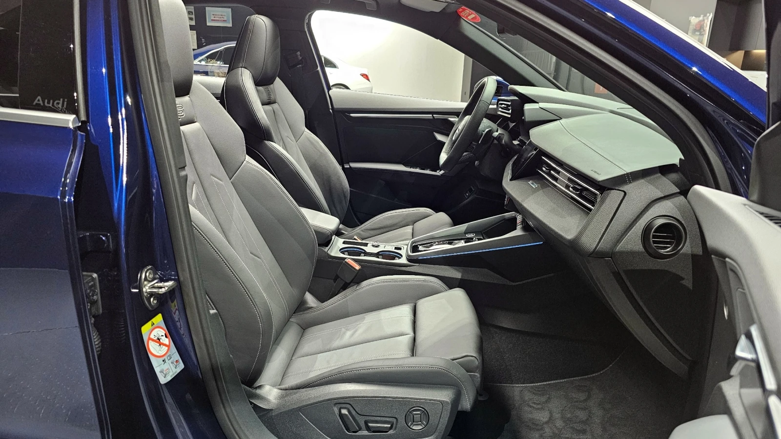 Audi A3 | 2.0 TFSI | S line | Virtual Cockpit | , снимка 13 - Автомобили и джипове - 55220094