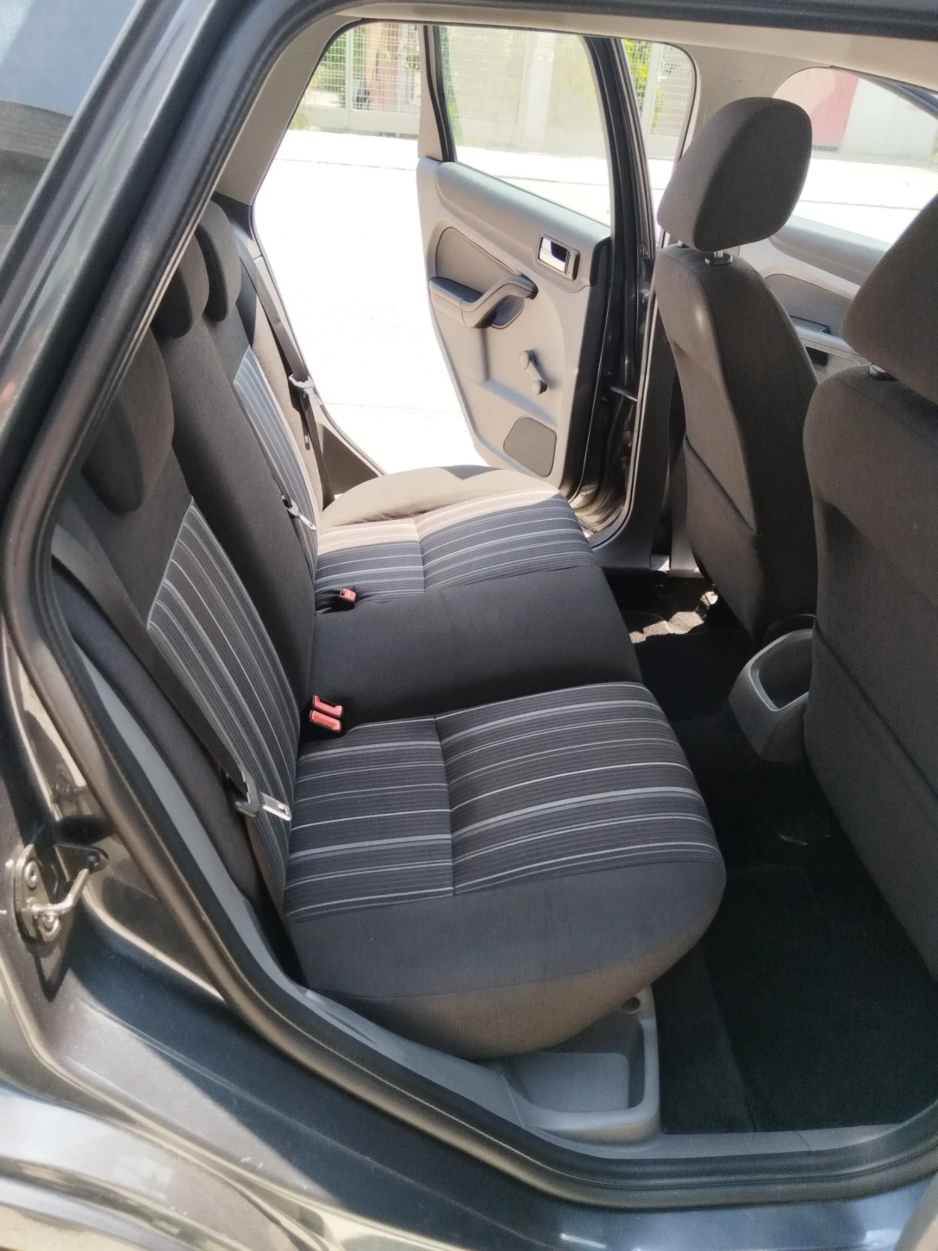 Ford Focus 1.6TDCI , снимка 13 - Автомобили и джипове - 55354951