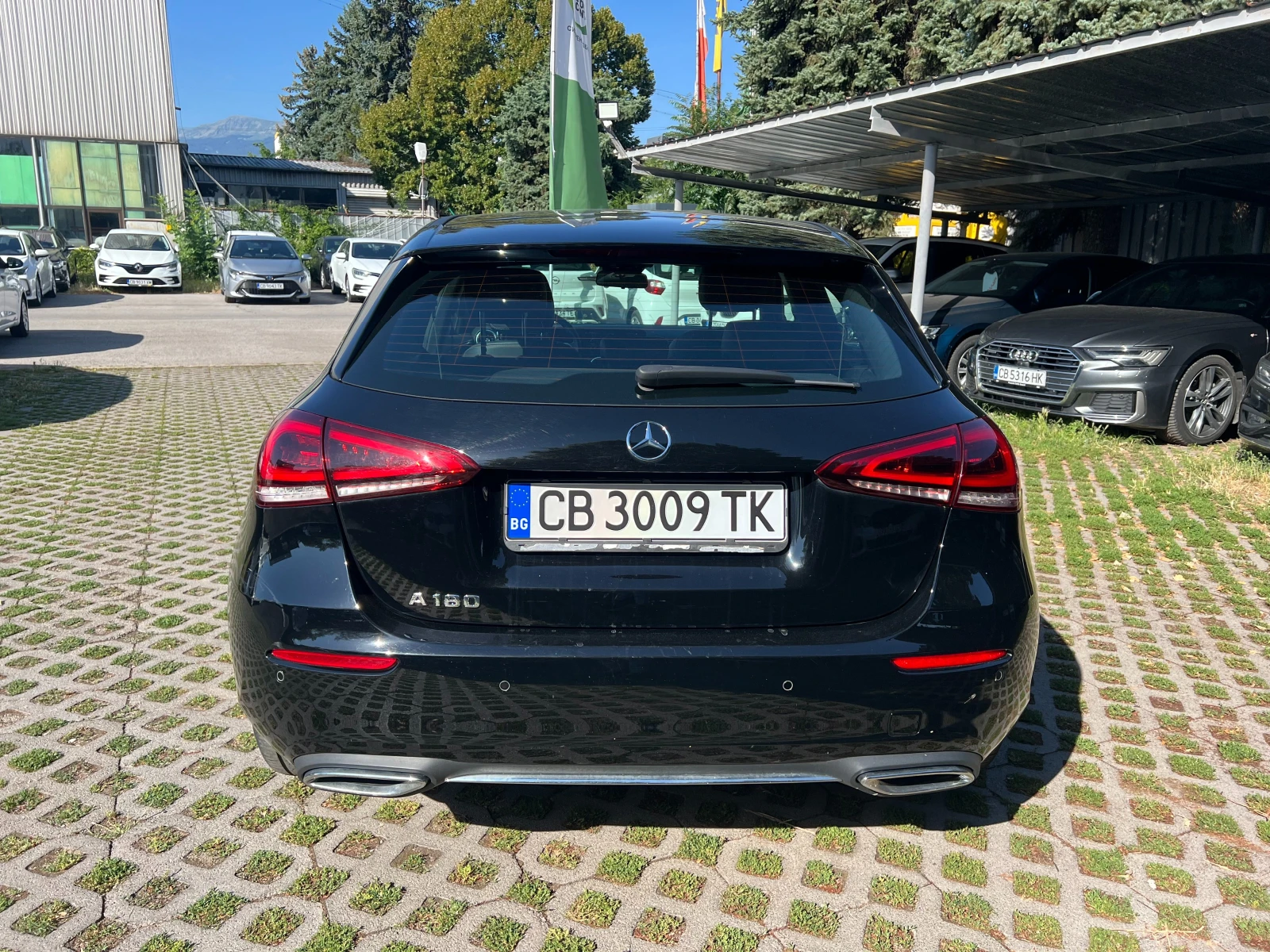 Mercedes-Benz B 180 Automatic, снимка 5 - Автомобили и джипове - 55843872