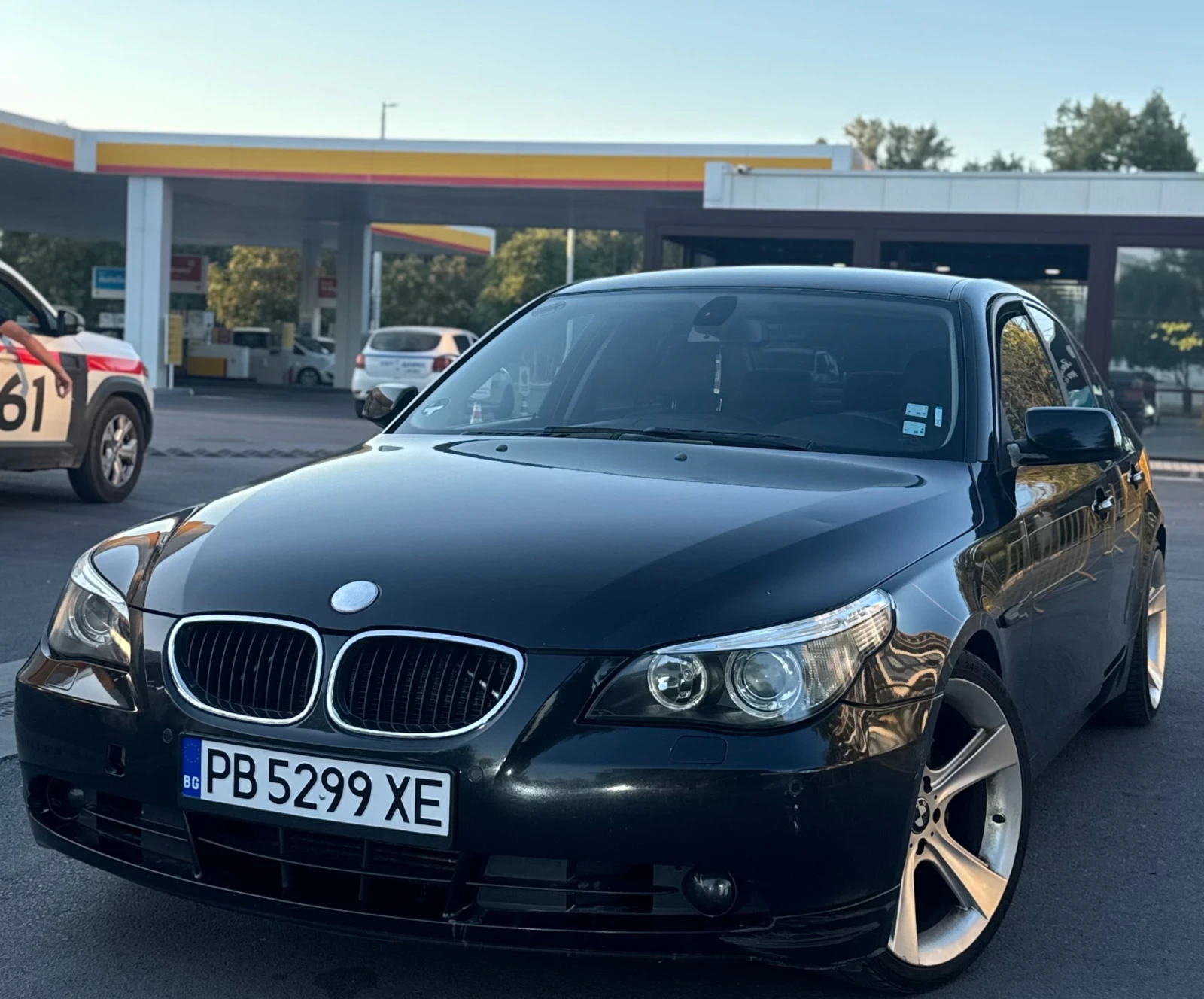 BMW 530