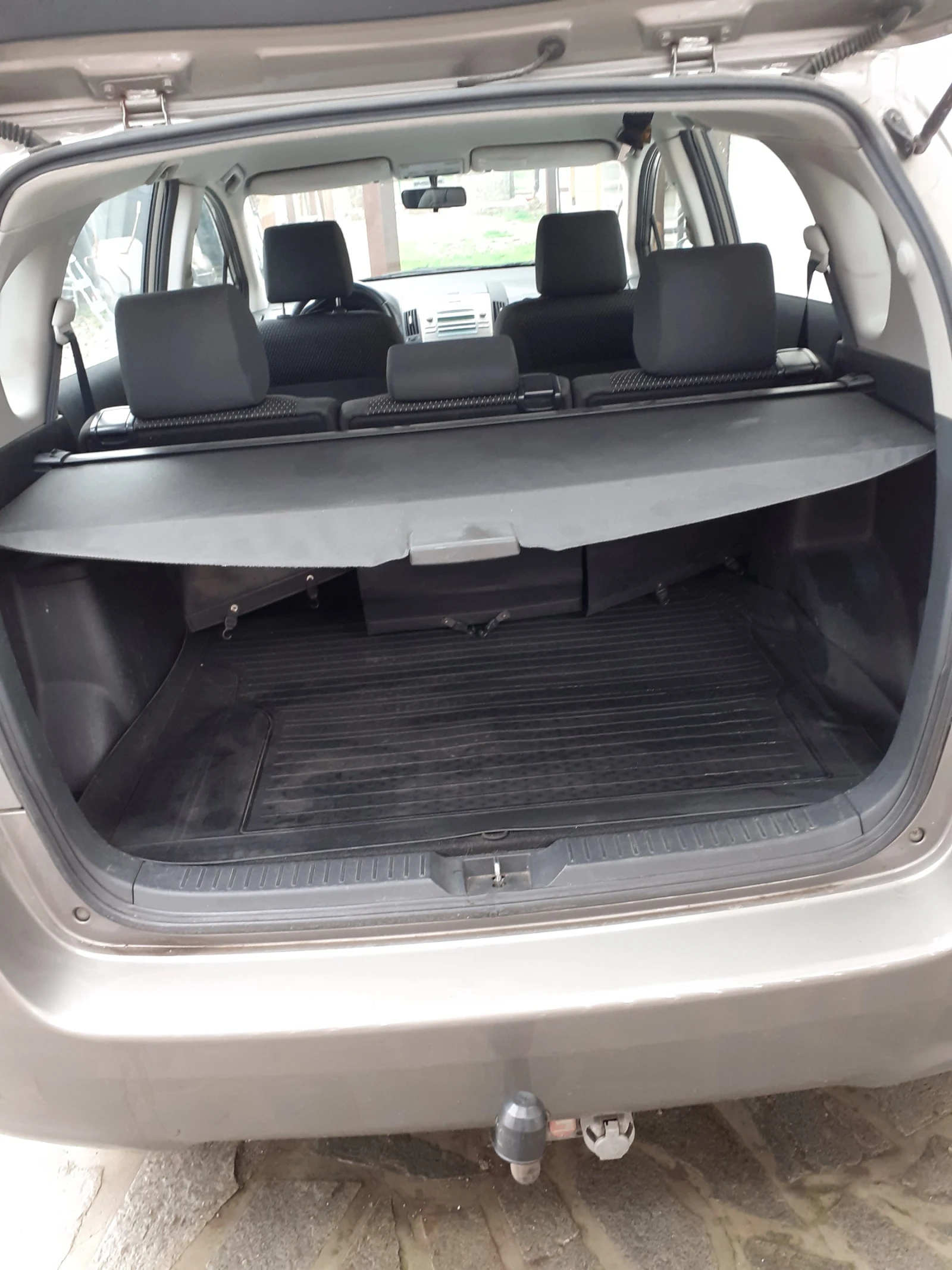 Toyota Corolla verso, снимка 5 - Автомобили и джипове - 56256542