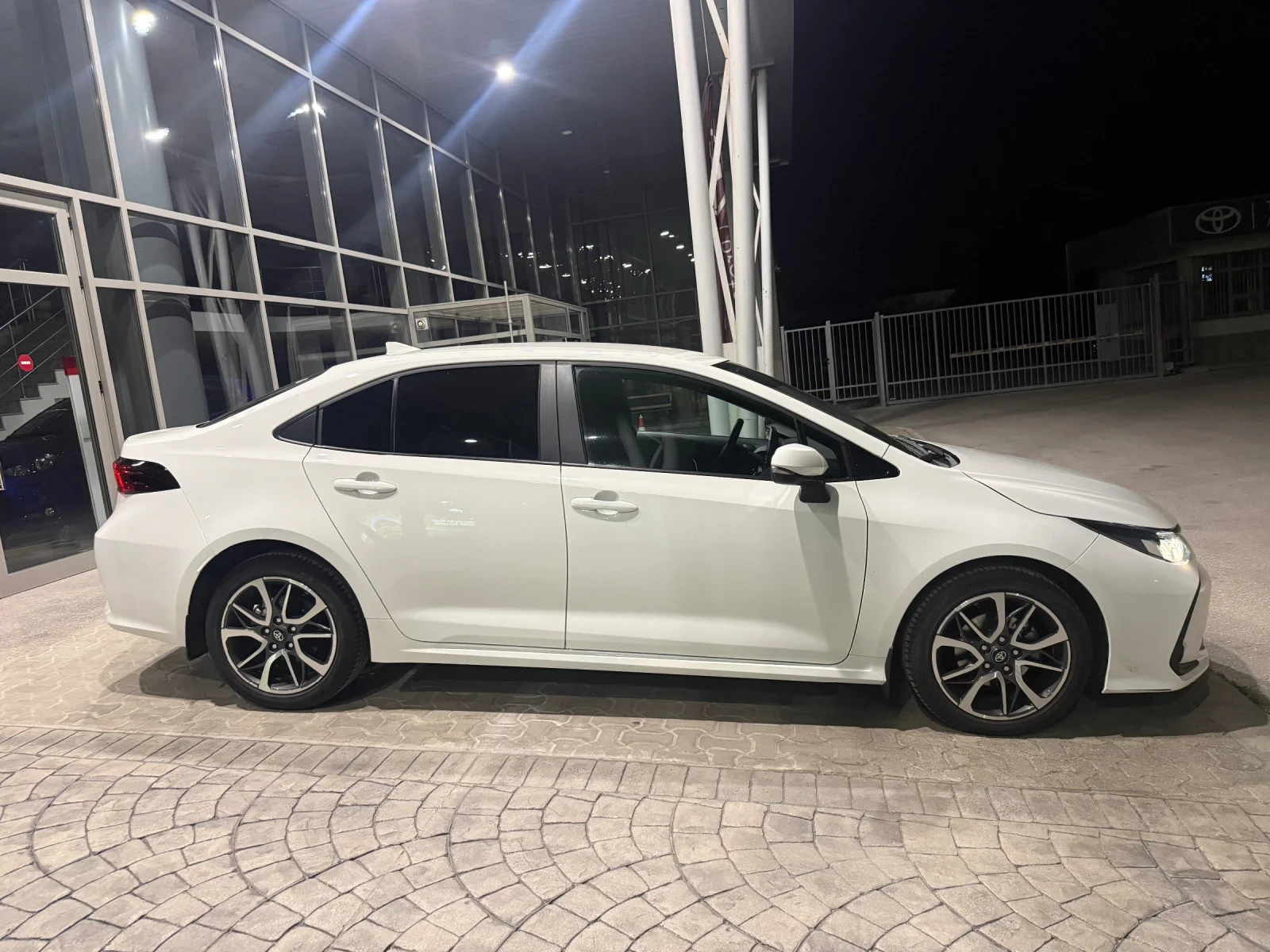 Toyota Corolla �����/���/�������� �� 34 | Mobile.bg � ����������� 4
