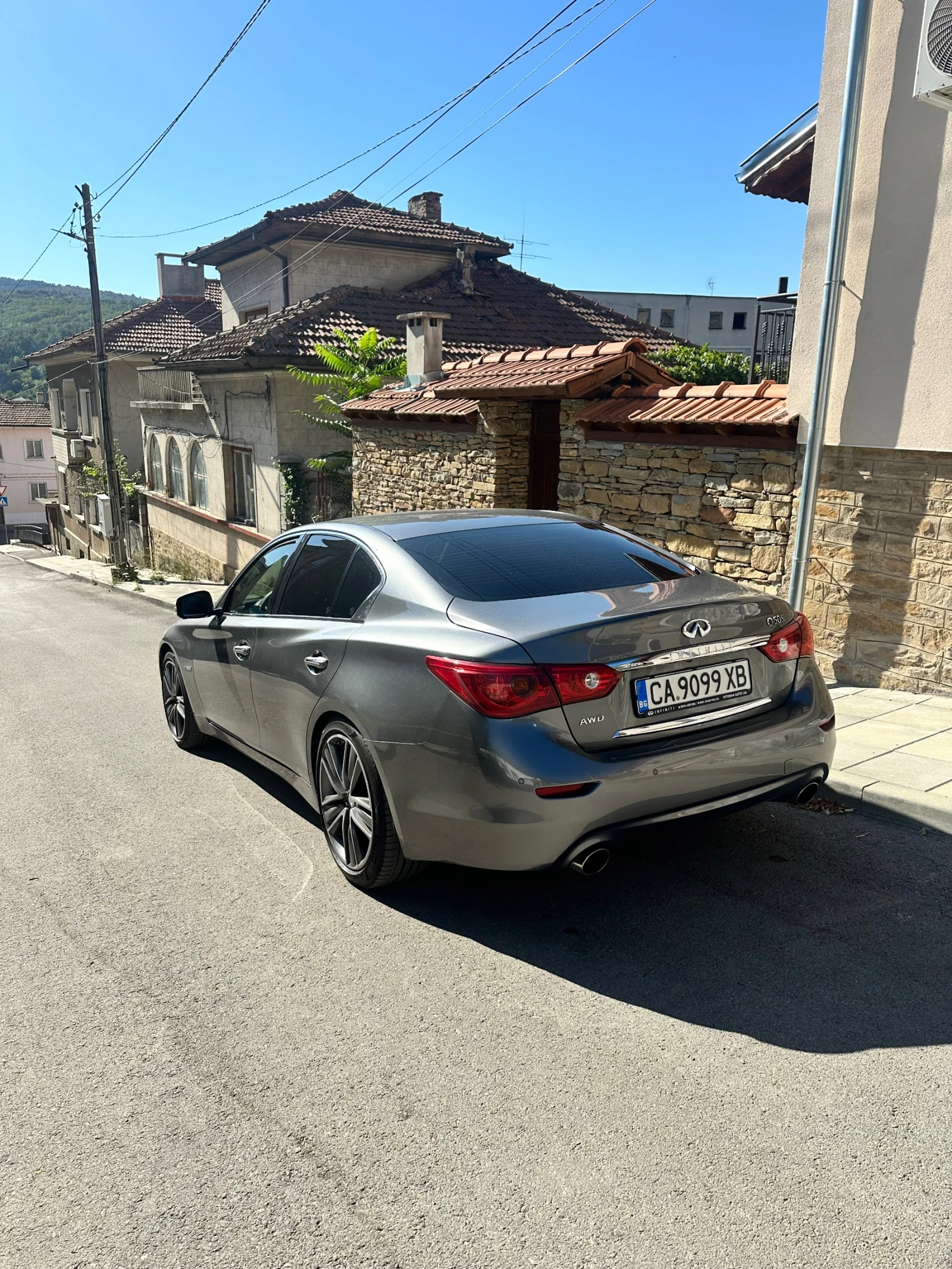 Infiniti Q50, снимка 3 - Автомобили и джипове - 56447269