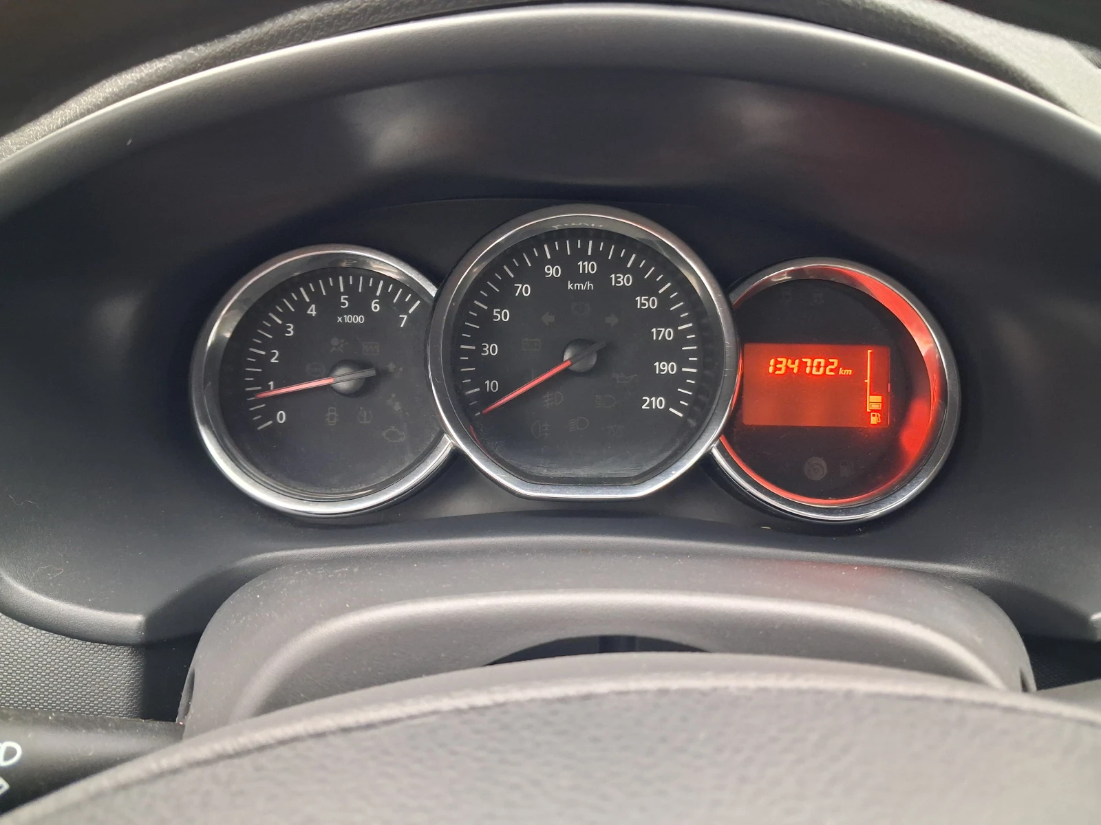 Dacia Logan 1.5DCI* * 134�.��* ����* 6* 2016� | Mobile.bg � ����������� 14