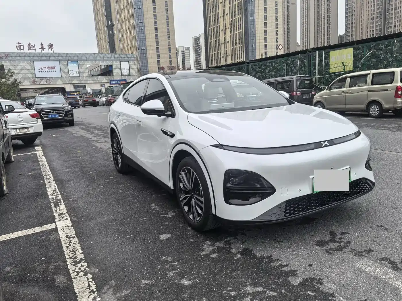 Xpeng G6 580 Long Range Pro* PANORAMA* 360* КРАЙНА ЦЕНА* , снимка 3 - Автомобили и джипове - 56646246