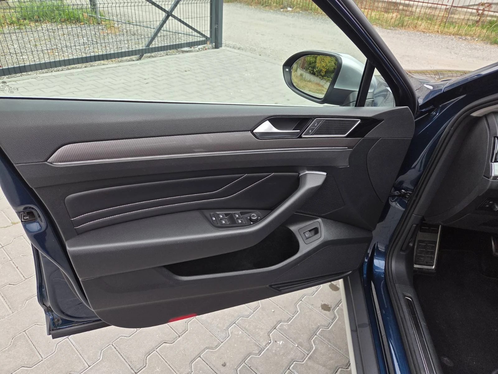 VW Passat 2.0TDI ALLTRACK, снимка 14 - Автомобили и джипове - 56725218