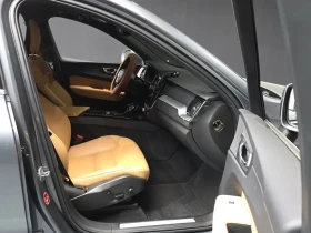 Volvo XC60 2Nd Generation D5 Momentum, снимка 11