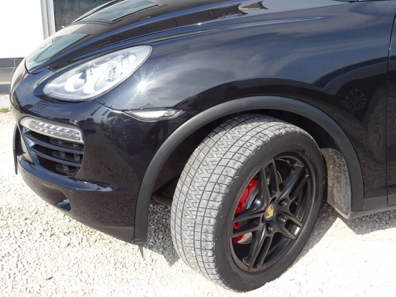 Porsche Cayenne 3.0, снимка 15 - Автомобили и джипове - 44378184