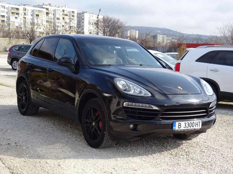 Porsche Cayenne 3.0, снимка 2 - Автомобили и джипове - 44378184