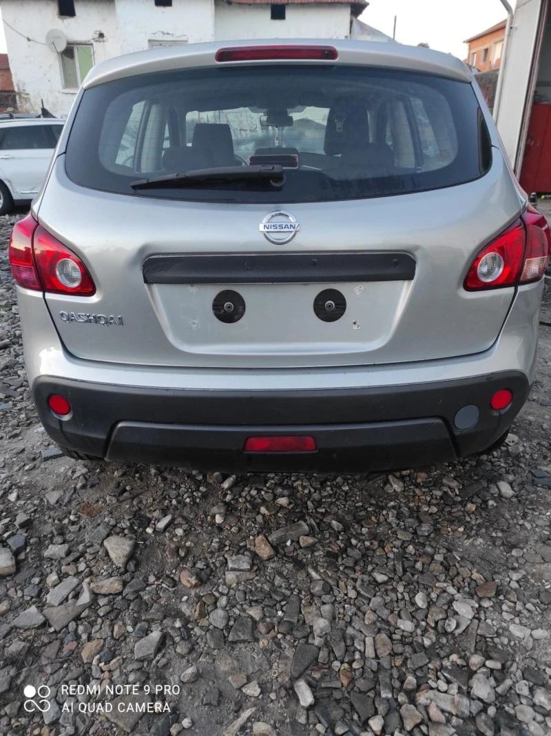 Nissan Qashqai 2.0DCI, снимка 3 - Автомобили и джипове - 47576530