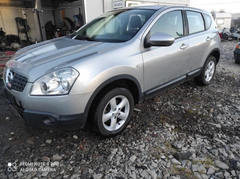 Nissan Qashqai 2.0DCI, снимка 2 - Автомобили и джипове - 47576530