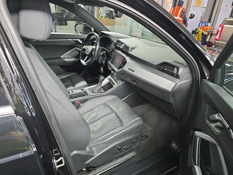 Audi Q3, снимка 14 - Автомобили и джипове - 48799405