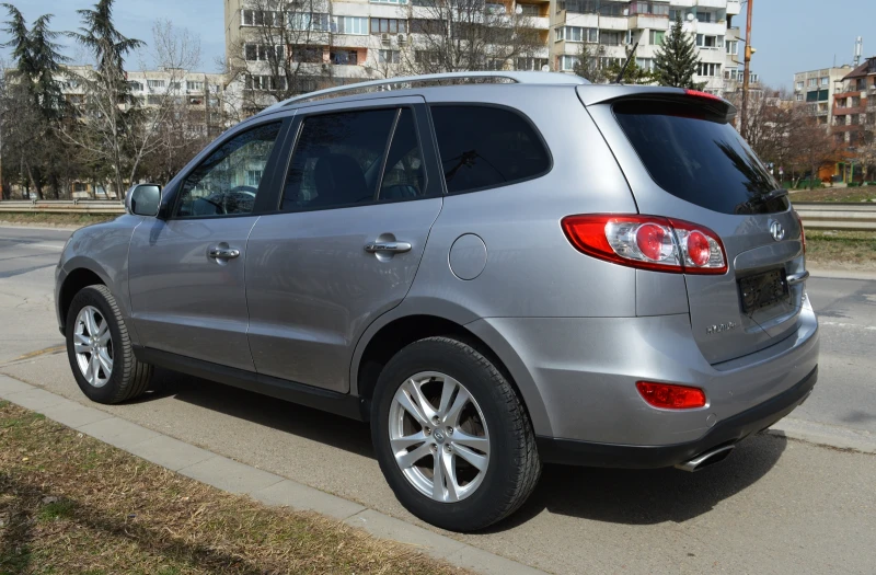 Hyundai Santa fe 2.4i 4X4 - FULL 7 МЕСТЕН - ШВЕЙЦАРИЯ, снимка 6 - Автомобили и джипове - 49451043