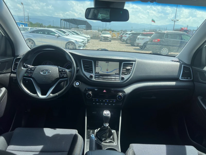 Hyundai Tucson 1.7 CRDI X POSIBLE, снимка 16 - Автомобили и джипове - 50401781