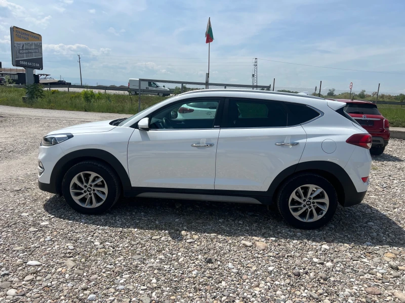Hyundai Tucson 1.7 CRDI X POSIBLE, снимка 9 - Автомобили и джипове - 50401781