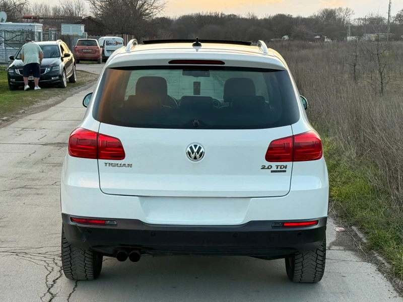 VW Tiguan 4x4 DSG Panorama, снимка 7 - Автомобили и джипове - 53014024